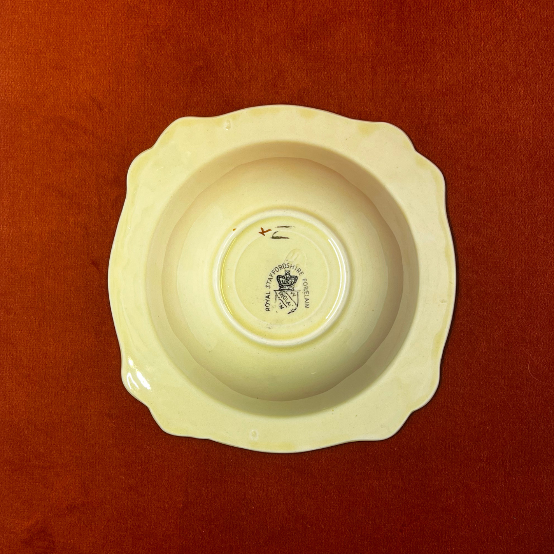 Vintage Royal Staffordshire bowl with English cottage and floral design bottom