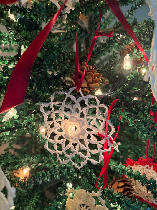 Small Sugar Starched Doily Floral Ornament