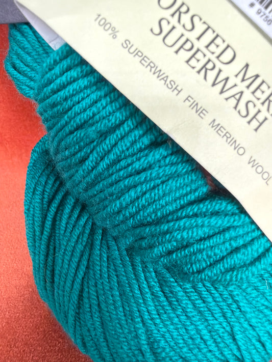 Worsted Merino Superwash Plymouth Select #43 Green Lake close up