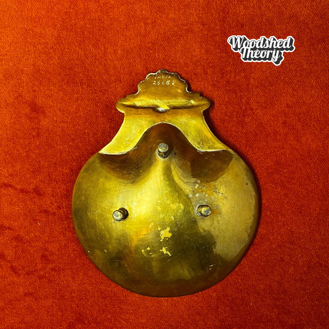 Small vintage bronze shell-shaped trinket dish on pedestal feet, made in India bottom 