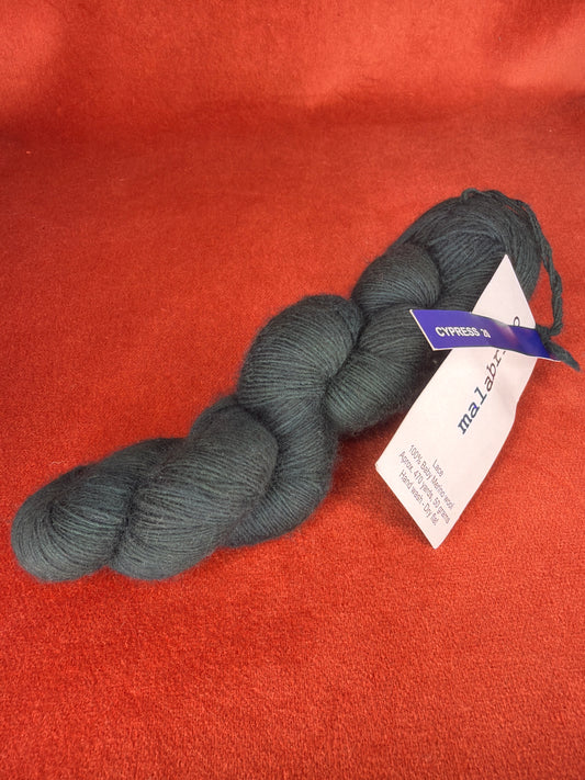 1 Hank Malabrigo Lace Col. 20 Cypress (Black forest green) front
