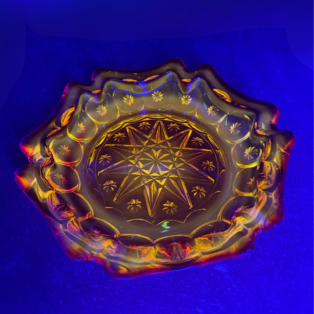 Cadmium Glass Amberina Ash Tray or Ring Dish LE Smith Moon and Stars under black light