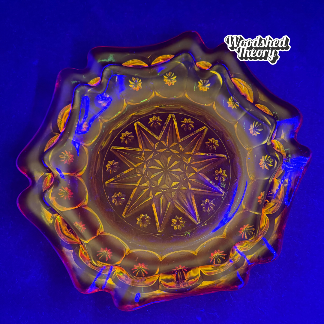 Cadmium Glass Amberina Ash Tray or Ring Dish LE Smith Moon and Stars top down glow