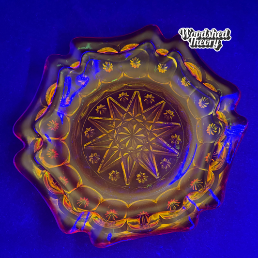 Cadmium Glass Amberina Ash Tray or Ring Dish LE Smith Moon and Stars top down glow