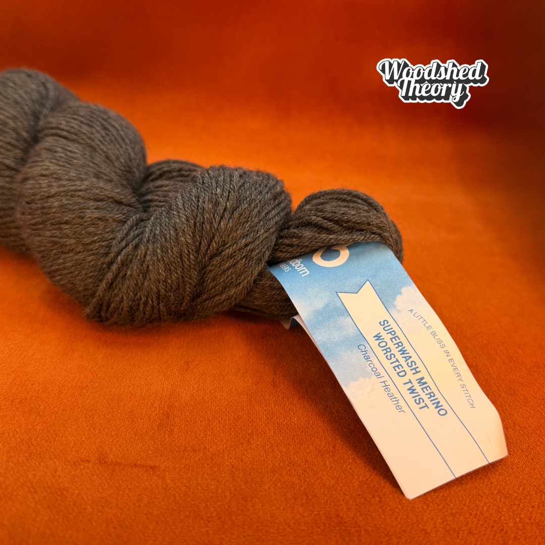 Cloudborn Fibers Superwash Merino Worsted Twist in Charcoal Heather (Bundle of 6 Hanks) tag