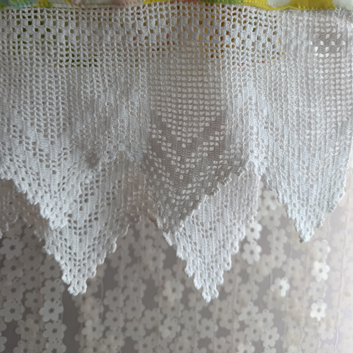 Floral Drawstring Tank with Vintage Lace Trim Size S/XS lace detail 