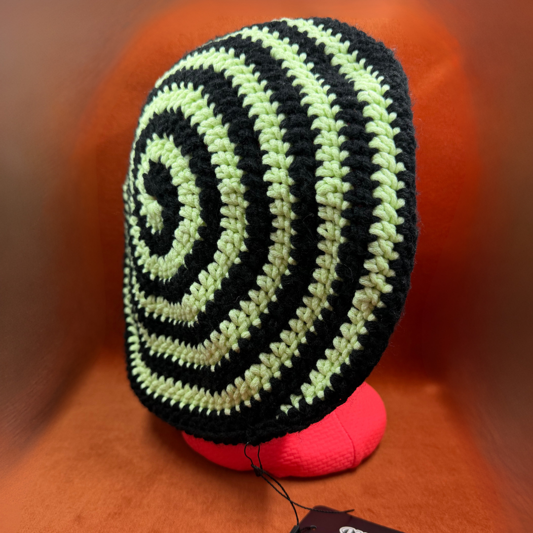Hypnotic Beret Black/Green (Glow-in-the-Dark) Beanie side