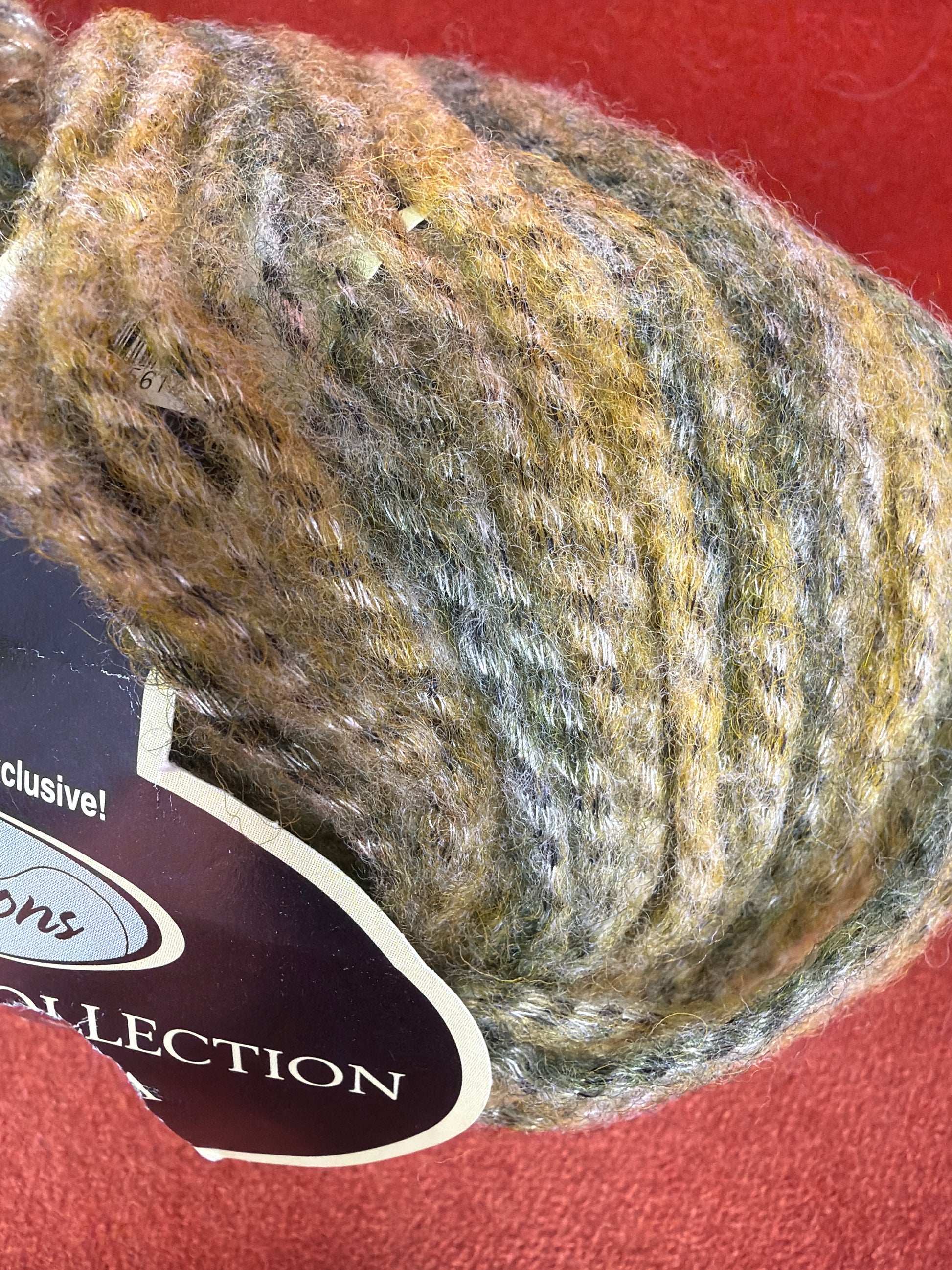 Sensations Bellezza Collection Cosetta Green (2 Balls) close up 