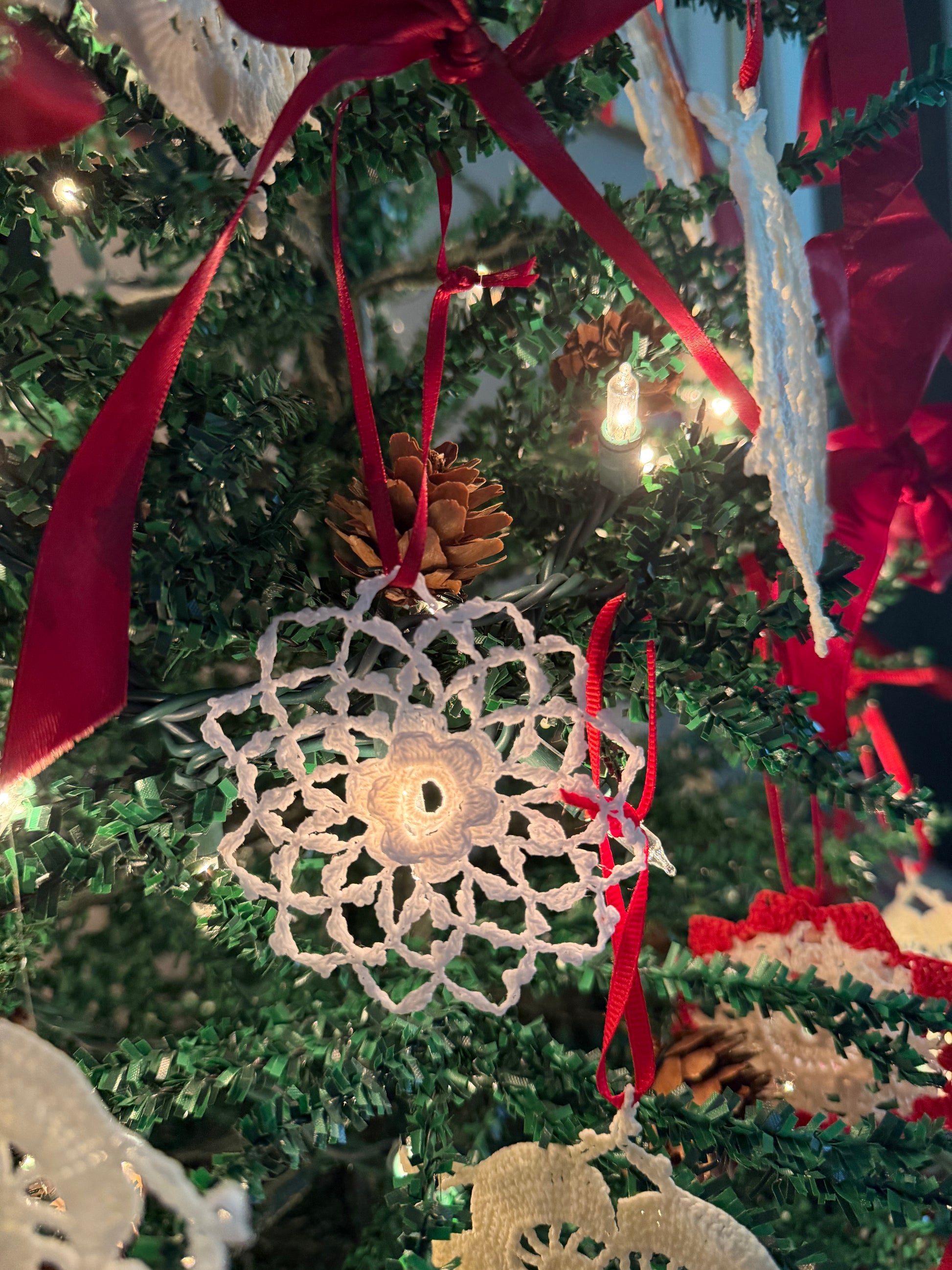 Small Sugar Starched Doily Floral Ornament