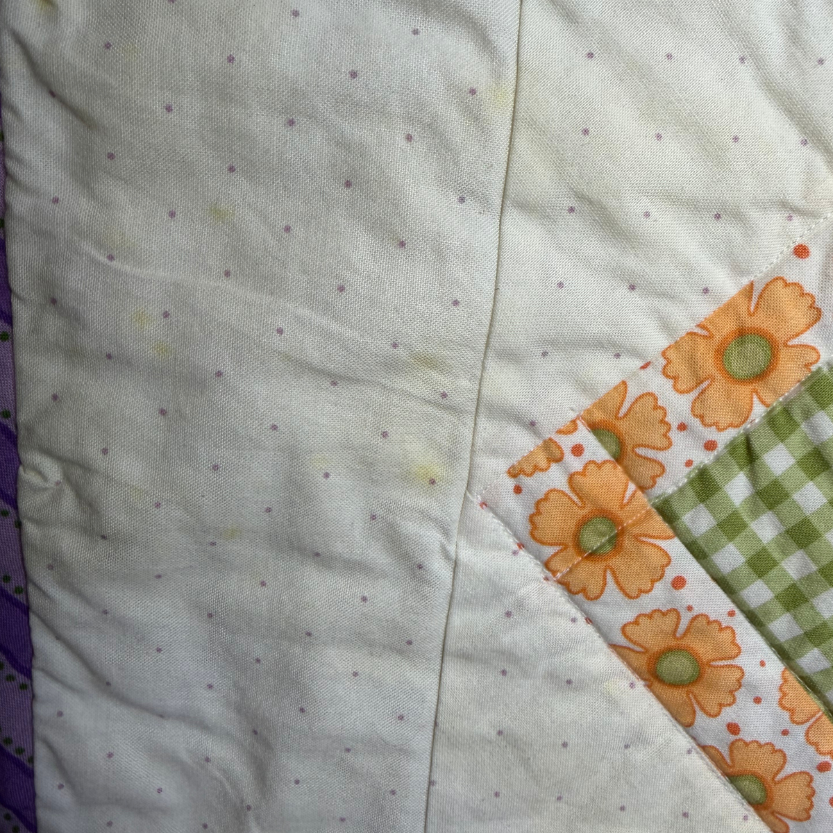 VINTAGE Handmade Y2K Green Gingham Lap Quilt 43"x43' faint staining