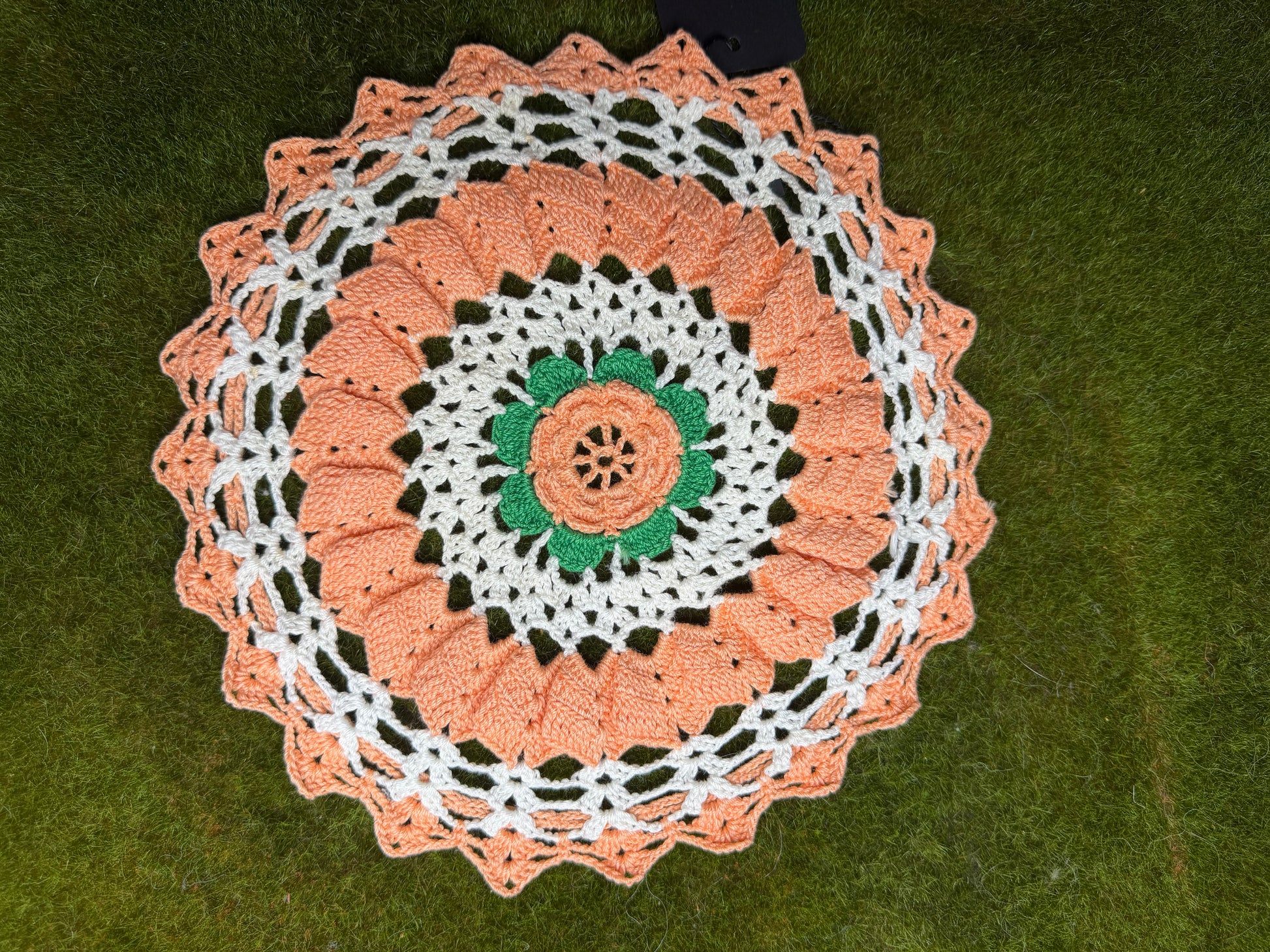 Vintage 10" Floral Doily (Peach) front