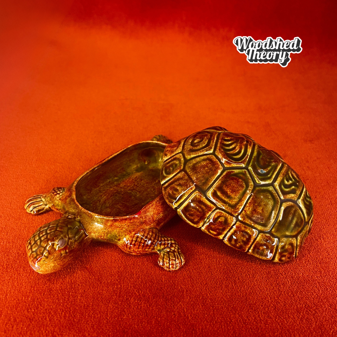 Vintage Turtle Trinket Box – Hand Painted 1964 Hobby Craft, Green & Brown Tones open box 